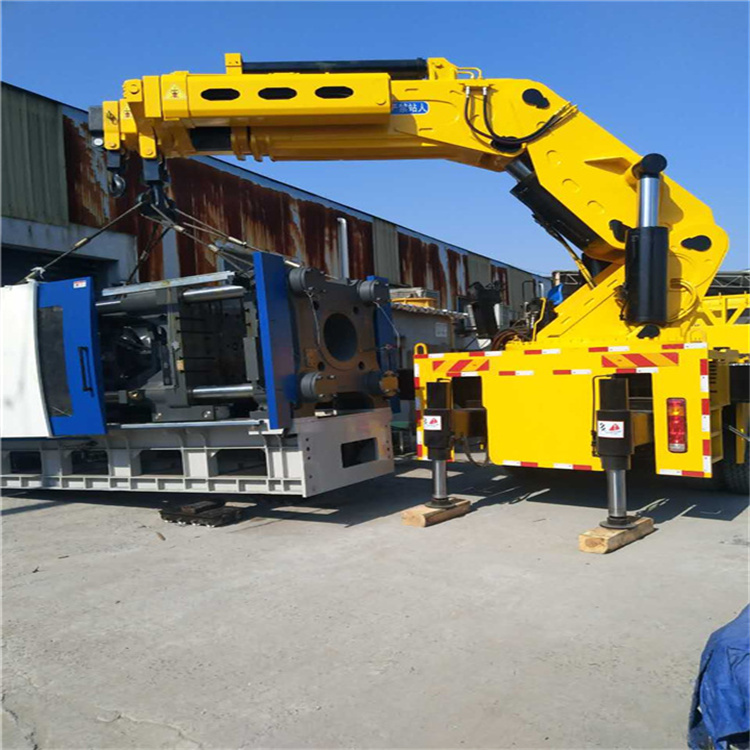 玉屏 大吨位折臂吊出租费用解析：一小时租赁多少钱