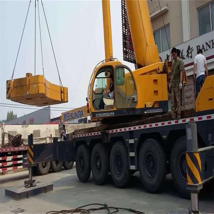 玉屏当地吊车出租|机器吊装|75吨|工厂搬迁服务